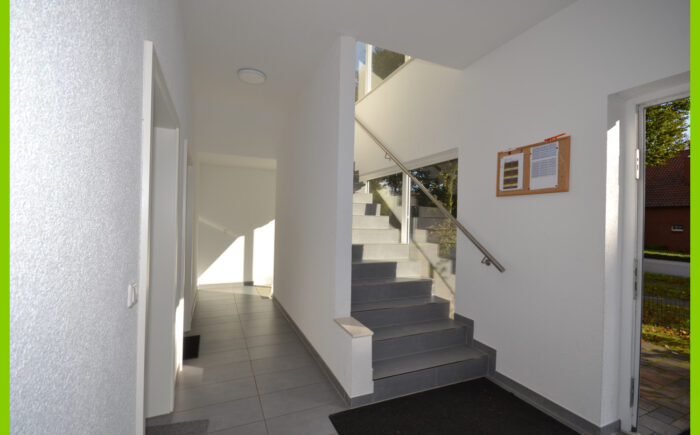 Das moderne Treppenhaus.