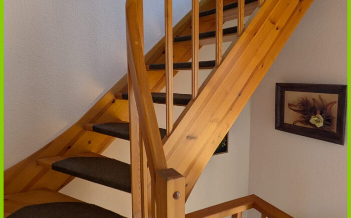 Treppe zum Dachgeschoss